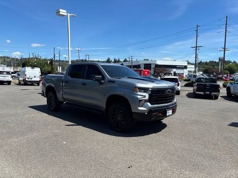 Used 2024 Chevrolet Silverado 1500 LT Trail Boss w/ Convenience Package II AWD/4WD image 7