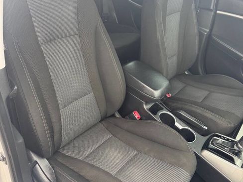 Used 2014 Hyundai Elantra GT image 16