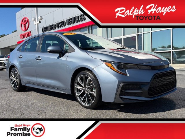Used 2022 Toyota Corolla SE w/ SE Premium Package FWD image 1