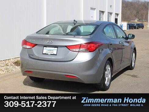 Used 2013 Hyundai Elantra GLS w/ Preferred Pkg image 2