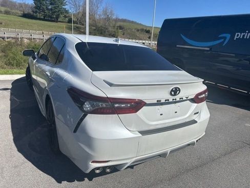 Used 2023 Toyota Camry XSE image 13