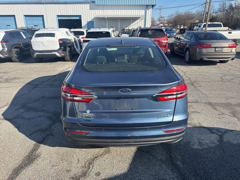 Used 2019 Ford Fusion SE image 5