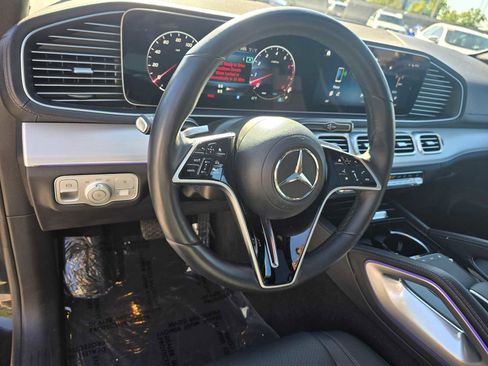 Used 2025 Mercedes-Benz GLS 450 4MATIC image 27