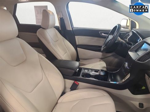 Used 2020 Ford Edge Titanium image 15