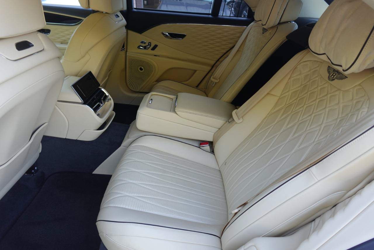 Used 2022 Bentley Flying Spur V8 AWD/4WD image 11