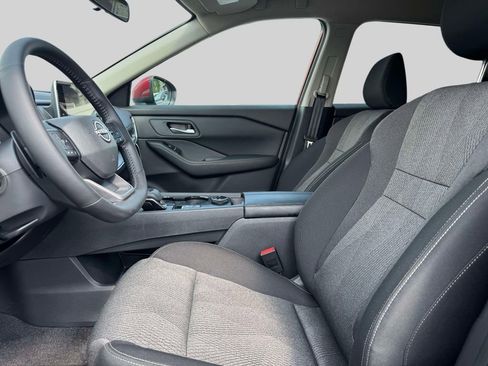 Used 2026 Nissan Rogue SV AWD/4WD image 14