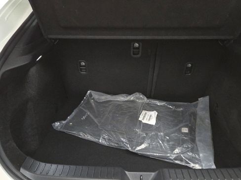 Used 2024 MAZDA CX-30 AWD 2.5 S w/ Premium Package image 17