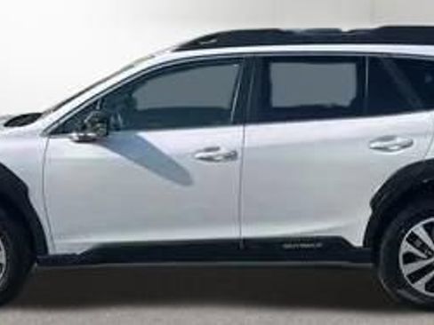 Used 2023 Subaru Outback Touring XT image 2