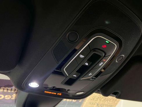 Used 2022 Audi Q7 3.0T Premium image 33