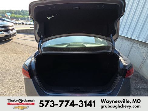 Used 2024 Nissan Sentra SV FWD image 14