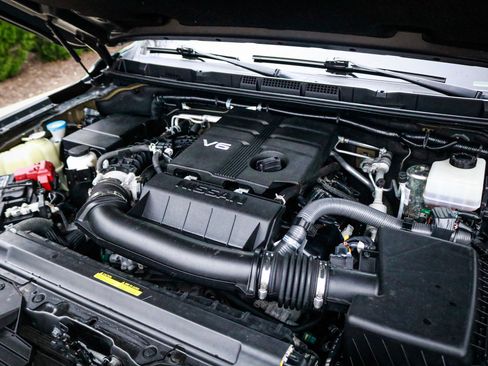 Used 2023 Nissan Frontier PRO-4X w/ Technology Package image 33