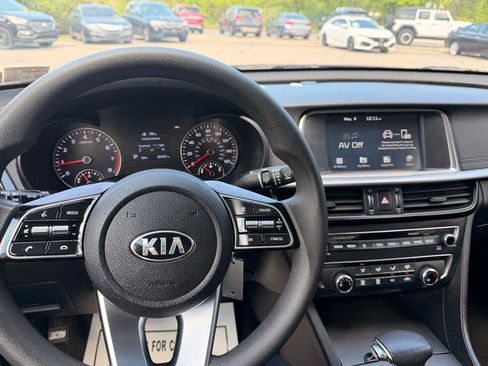 Used 2020 Kia Optima LX FWD image 24