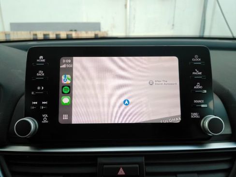 Used 2018 Honda Accord EX-L image 11