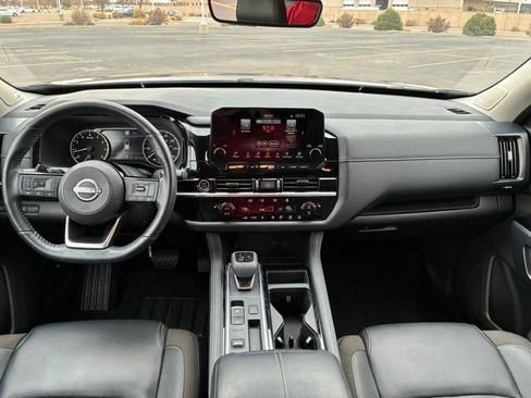 Certified 2024 Nissan Pathfinder SL w/ SL Premium Package image 12