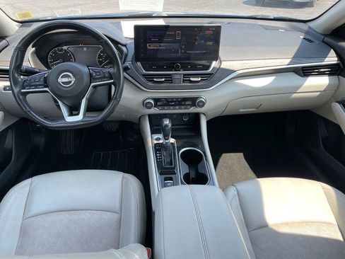 Certified 2025 Nissan Altima 2.5 SL AWD/4WD image 12