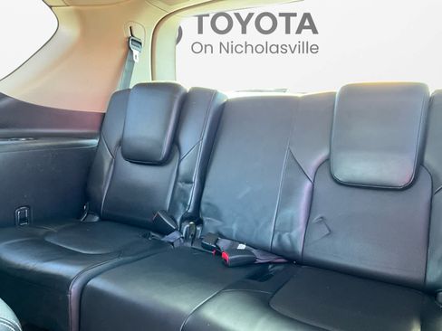 Used 2015 INFINITI QX80 4WD w/ Deluxe Technology Package image 25
