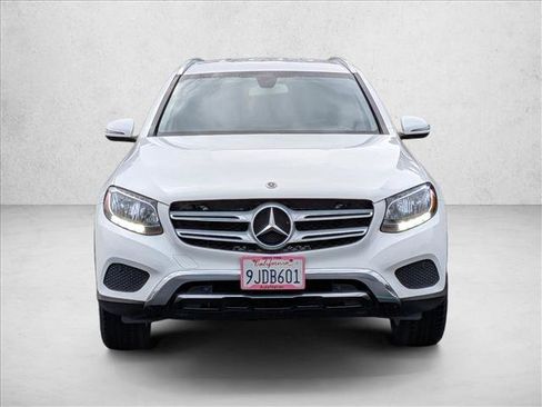 Used 2018 Mercedes-Benz GLC 300 image 2