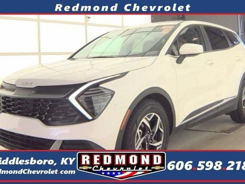 Used 2024 Kia Sportage LX image 1