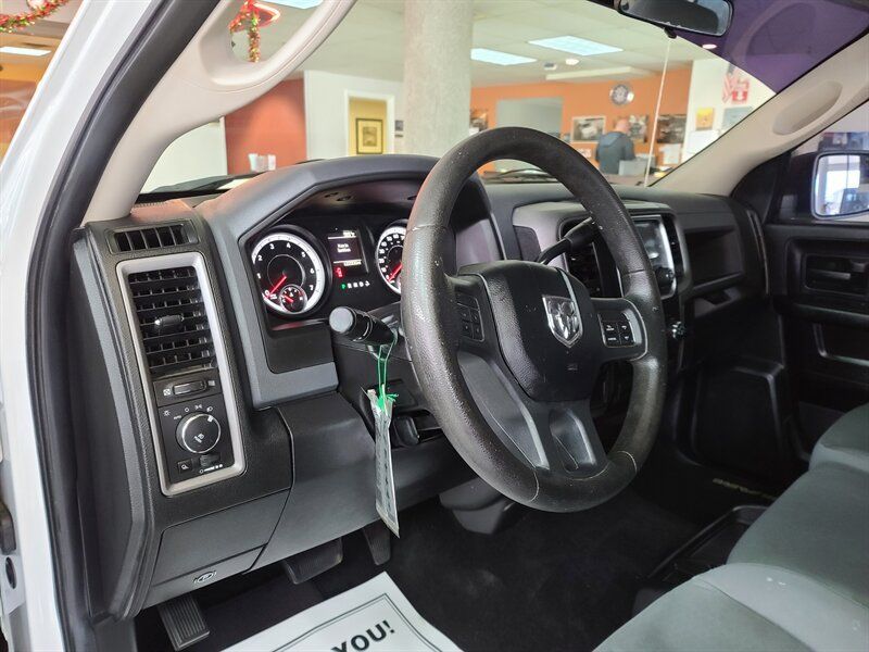 Used 2014 RAM 1500 Express AWD/4WD image 9