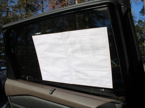 Used 2021 Nissan Rogue SV w/ Premium Package image 25