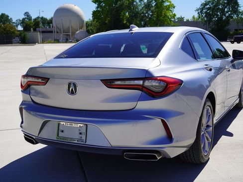Used 2023 Acura TLX FWD image 9