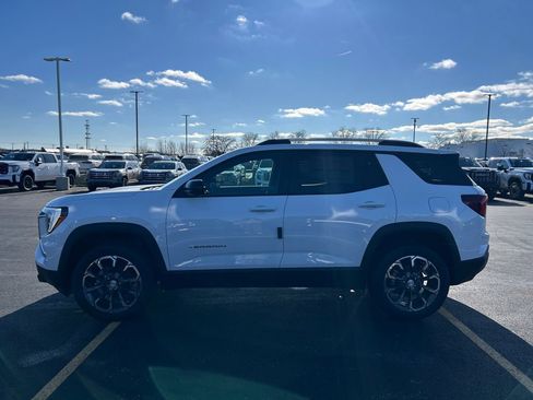 New 2026 GMC Terrain Elevation w/ Elevation Premium Package AWD/4WD image 7