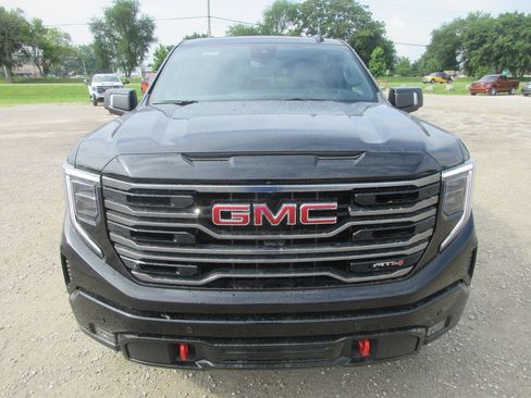New 2026 GMC Sierra 1500 AT4 w/ AT4 Premium Package AWD/4WD image 13