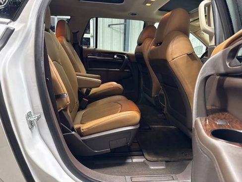 Used 2017 Buick Enclave Leather FWD image 26