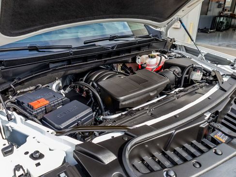 Used 2025 GMC Yukon Denali Ultimate w/ LPO, Floor Liner Package AWD/4WD image 43