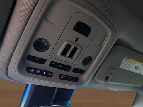 Used 2017 Cadillac XTS Vsport Premium Luxury image 21