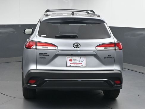 Certified 2025 Toyota Corolla Cross SE image 7
