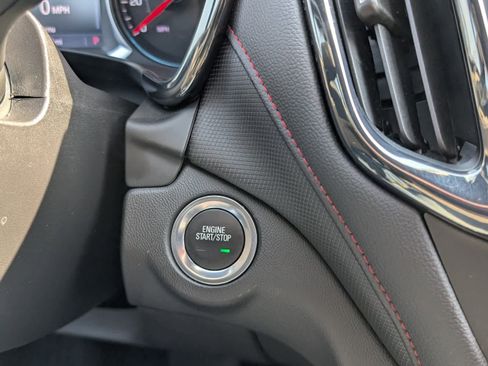 Certified 2022 Chevrolet Equinox RS w/ RS Leather Package image 28