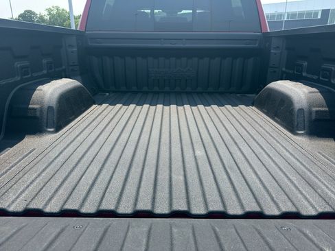 Certified 2024 Chevrolet Silverado 1500 High Country w/ Technology Package AWD/4WD image 8