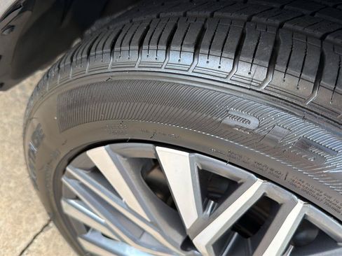 Used 2025 Nissan Altima 2.5 SV FWD image 39