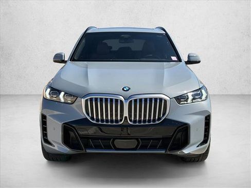 Used 2026 BMW X5 xDrive40i w/ M Sport Package AWD/4WD image 6
