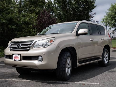 Used 2010 Lexus GX 460 w/ Comfort Plus Pkg AWD/4WD image 6