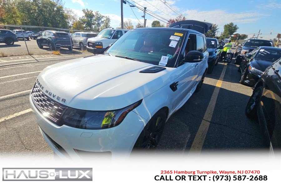 Used 2022 Land Rover Range Rover Sport HST AWD/4WD image 2