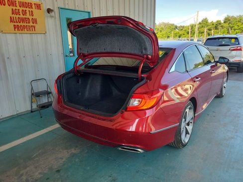 Used 2018 Honda Accord Touring image 7