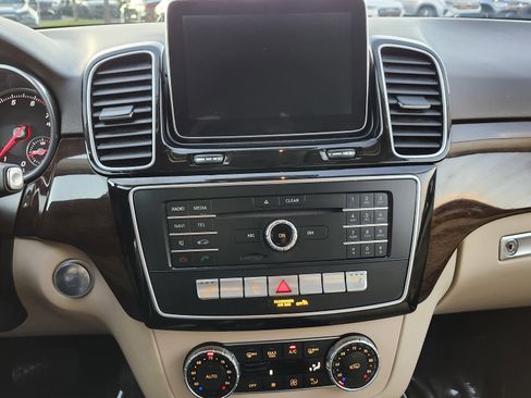 Used 2016 Mercedes-Benz GLE 350 4MATIC w/ Premium Package image 25