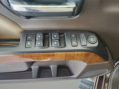 Used 2016 GMC Sierra 1500 SLE w/ SLE Value Package image 13