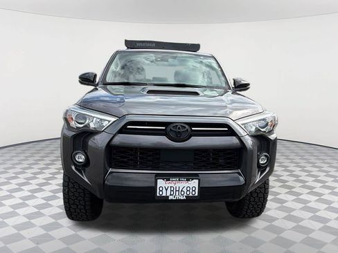 Used 2021 Toyota 4Runner Venture w/ Moonroof Package AWD/4WD image 2