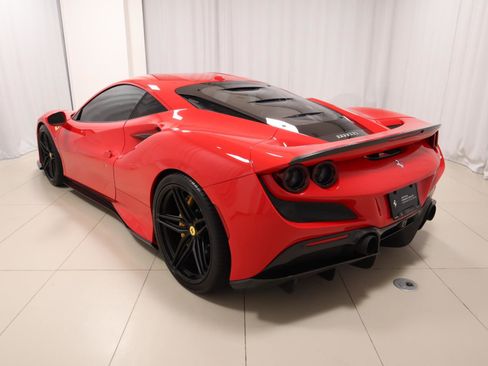 Used 2022 Ferrari F8 Tributo image 14