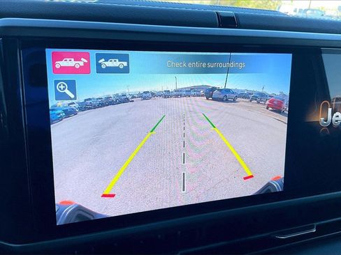 Used 2025 Jeep Gladiator Mojave image 13