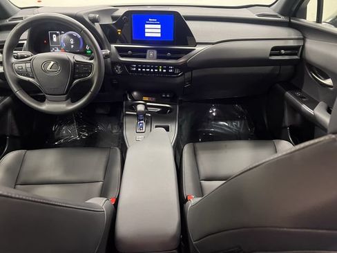 Certified 2025 Lexus UX 300h FWD image 14
