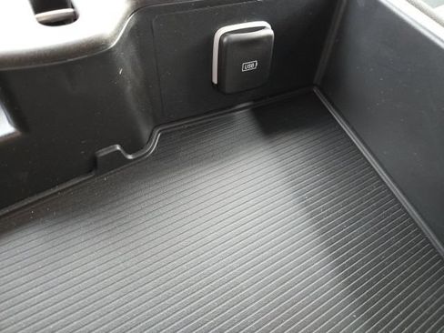 Used 2025 RAM 2500 Tradesman AWD/4WD image 12