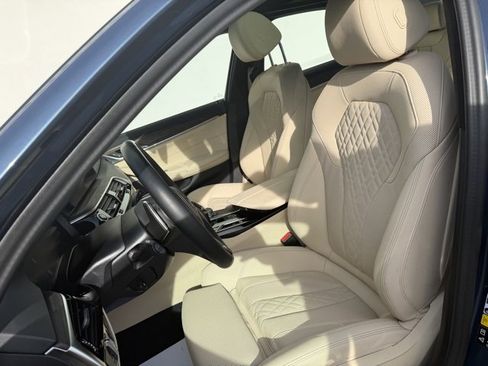 Used 2023 BMW 530i xDrive w/ Premium Package image 10