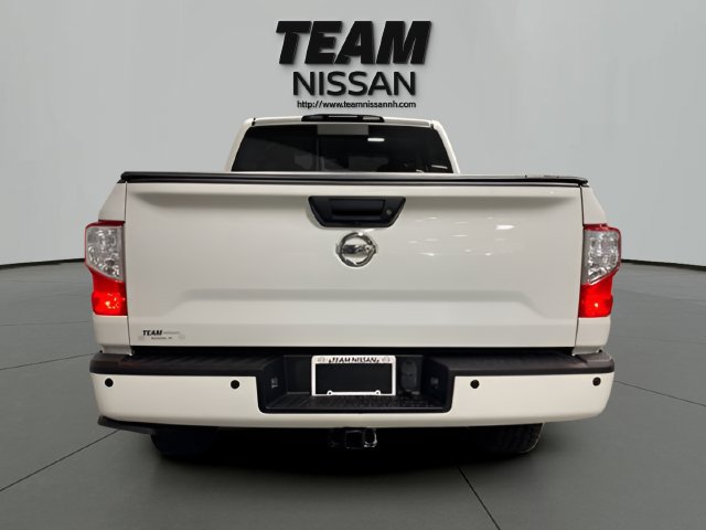 Used 2019 Nissan Titan SV w/ SV Convenience Package AWD/4WD image 5