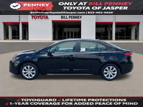 New 2026 Toyota Corolla LE FWD image 2