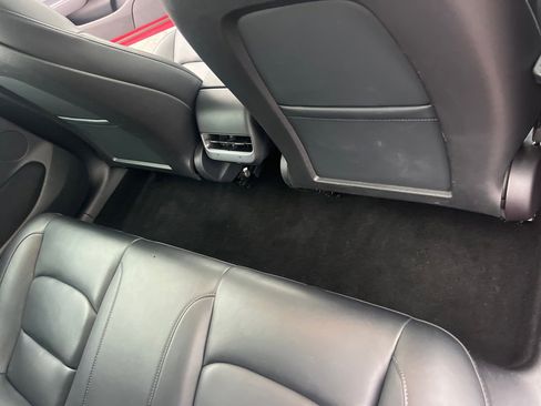 Used 2022 Tesla Model 3 Long Range image 16