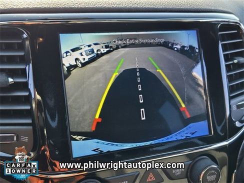 Used 2020 Jeep Grand Cherokee Laredo w/ 18" Wheel & 8.4" Radio Group image 22